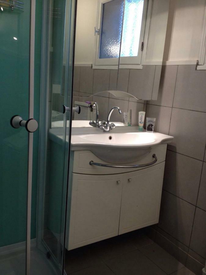 Appartement Tout Confort Avec Parking Ferme Arles Eksteriør billede